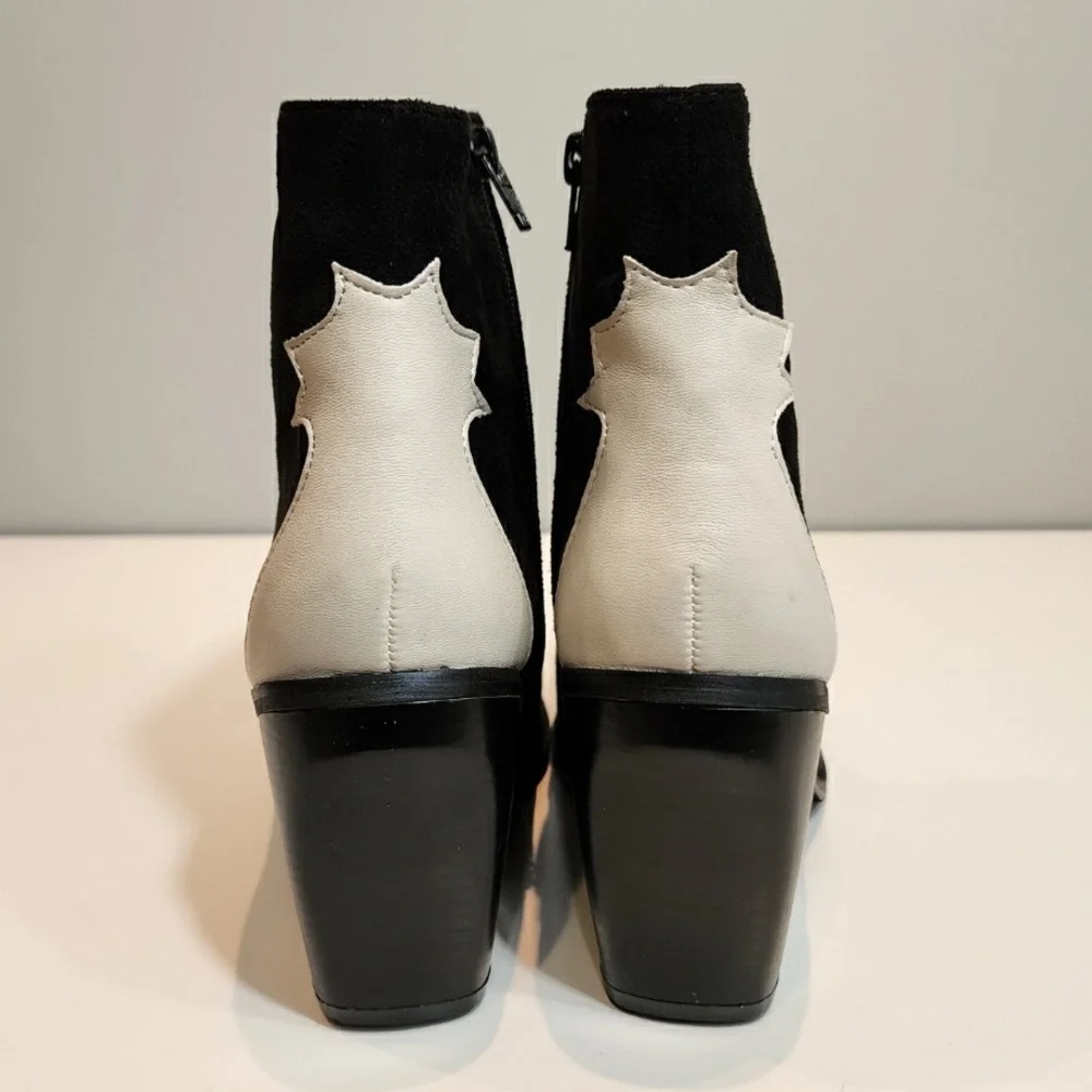 Dolls Kill Velvet Star Sighting Boots Sz. 7.5 NWT *RARE/SOLD OUT* - Picture 6 of 9